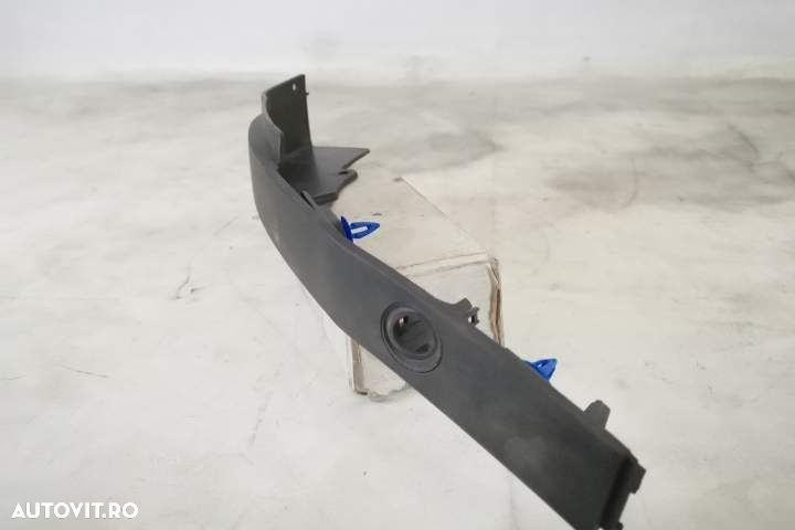 Ornament Inferior Bara Spate Dreapta Cu Gaura Pentru Senzor  Land Rove - 3