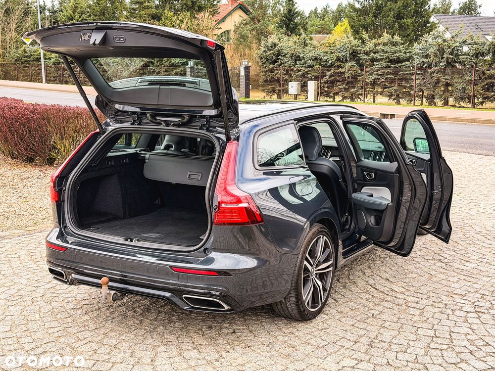 Volvo V60 T8 AWD Twin Engine Geartronic R-Design - 20