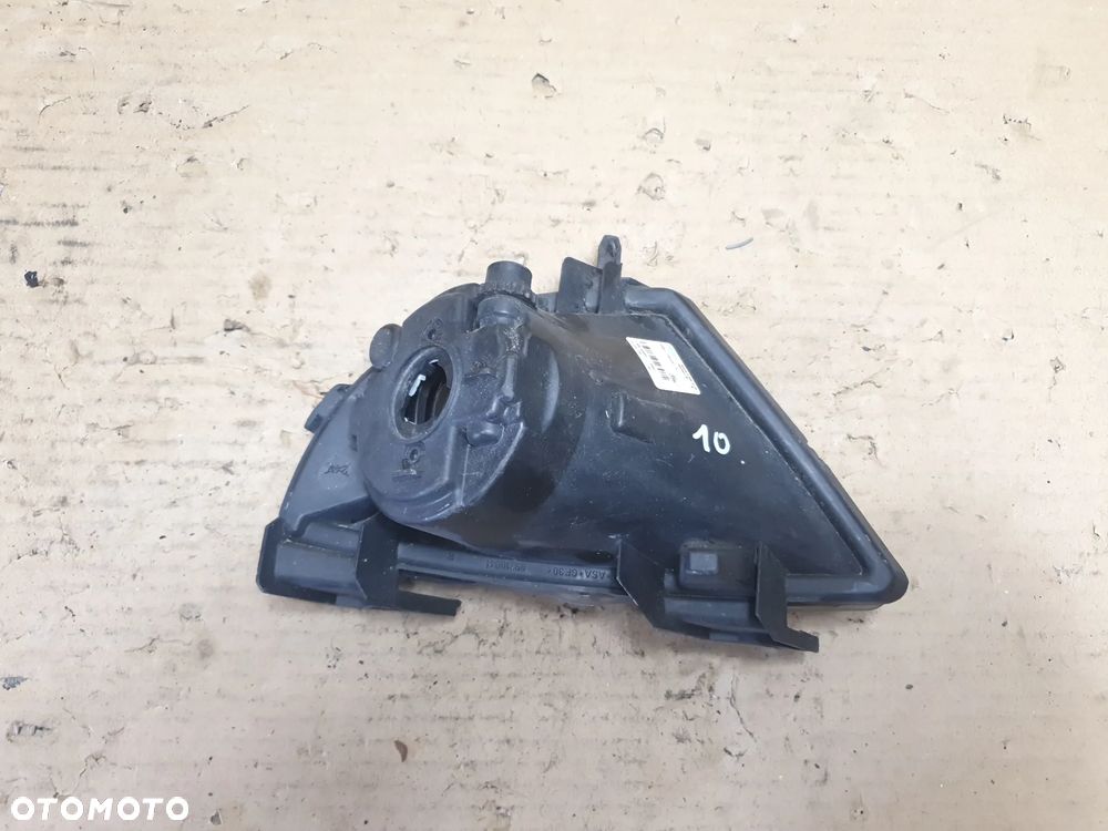 FORD FIESTA MK6 LAMPA HALOGEN PRZECIWMGIELNY PRAWY 2S61-15K201-A - 4