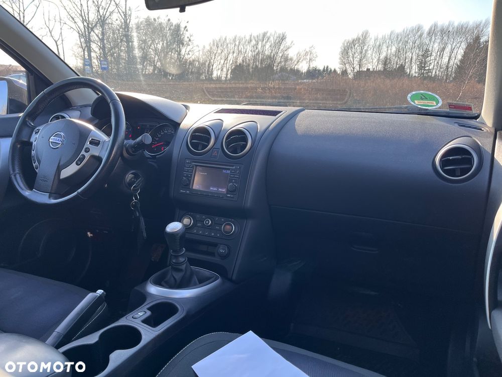 Nissan Qashqai+2 - 30