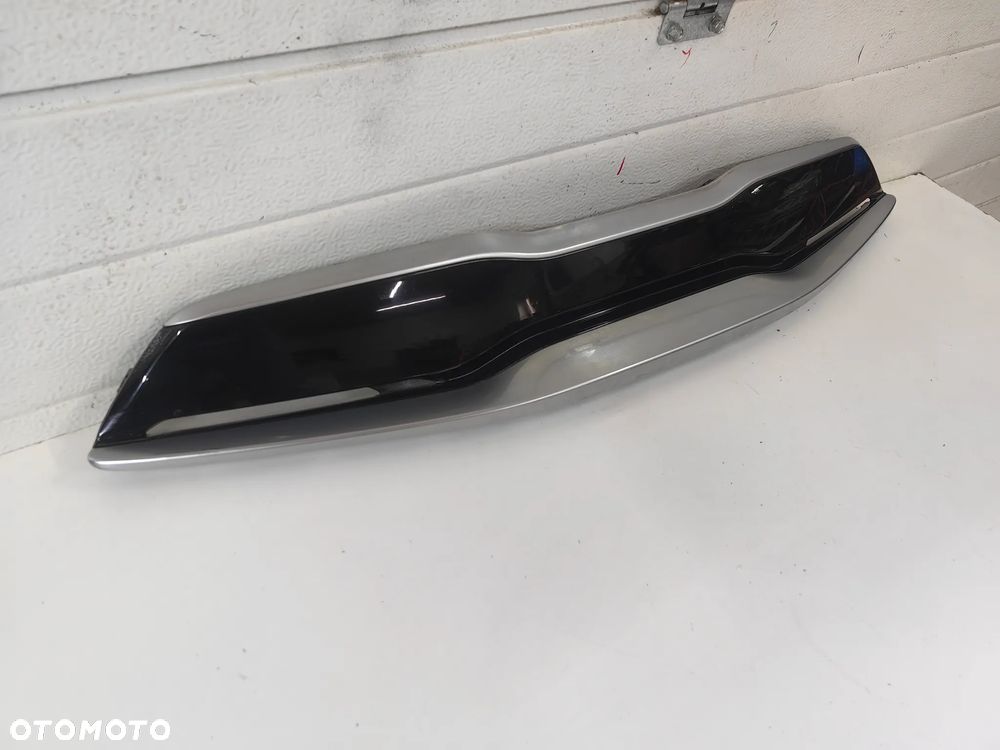 Atrapa Kia Stonic - 3