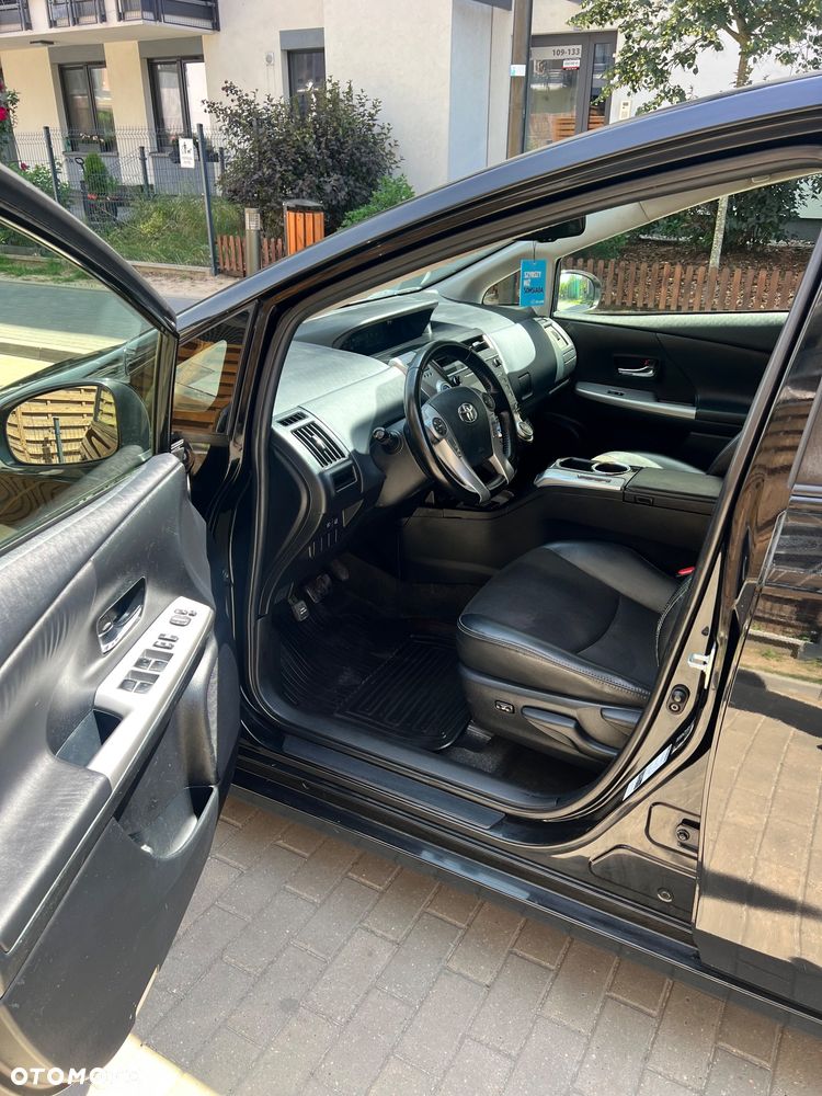 Toyota Prius+ 1.8 HSD Premium - 32