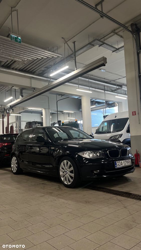 BMW Seria 1 120d - 12