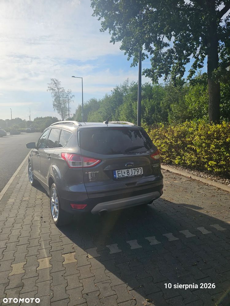 Ford Escape 2.0 EcoBoost AWD Titanium - 5