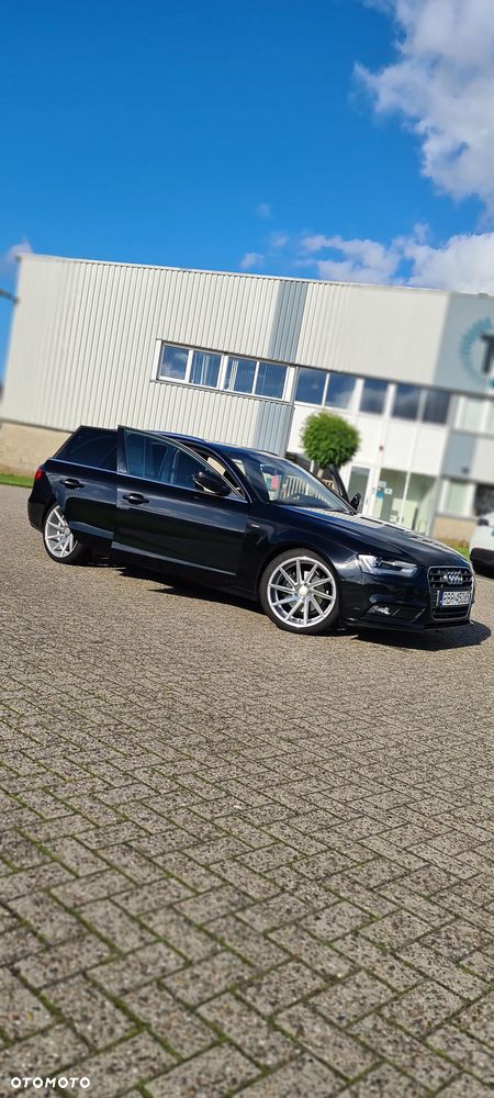 Audi A4 Avant 2.0 TDI DPF clean diesel S line Sportpaket - 4