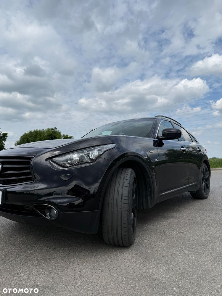 Infiniti Q70 3.0d S - 11