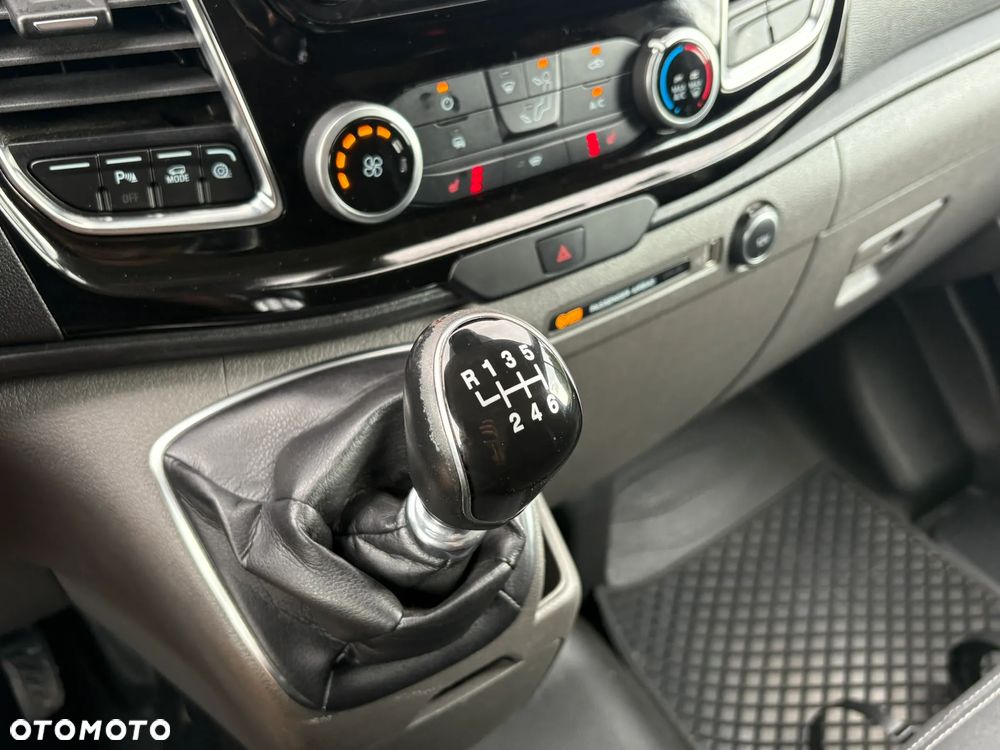 Ford Transit Custom 300 L2H1 Ambiente (bryg.) - 22