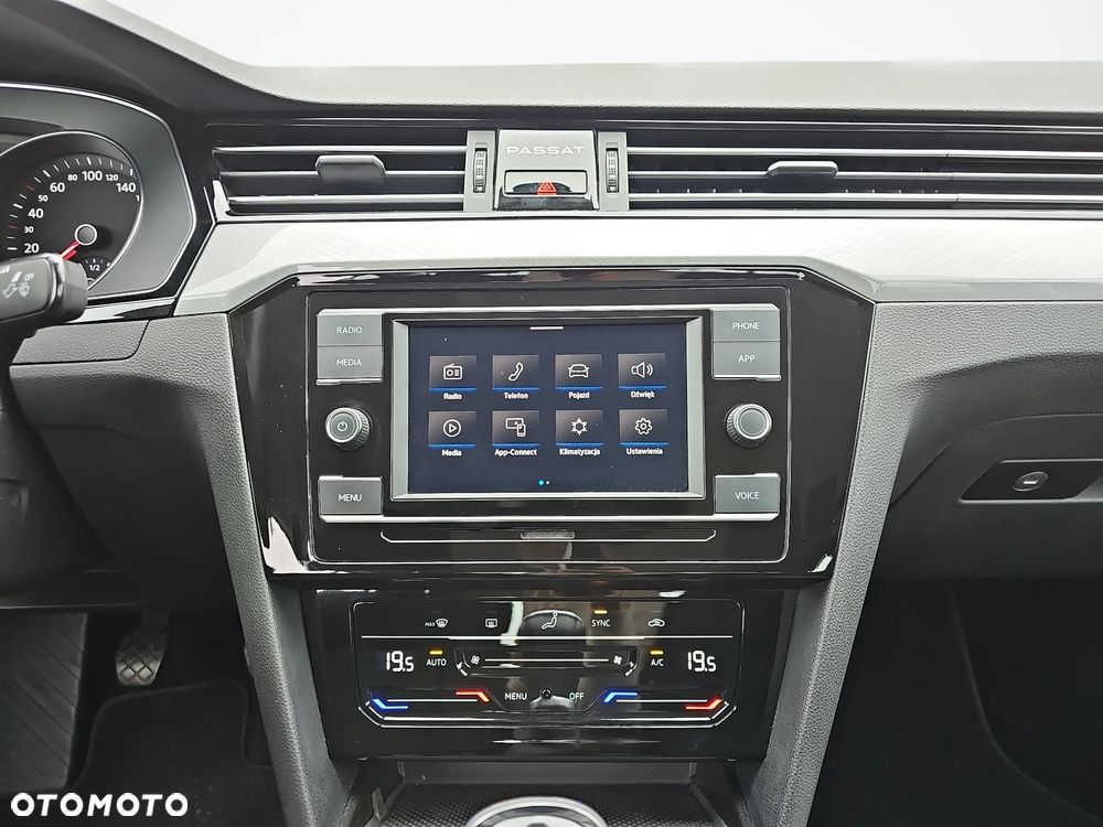 Volkswagen Passat 1.5 TSI EVO Business - 20