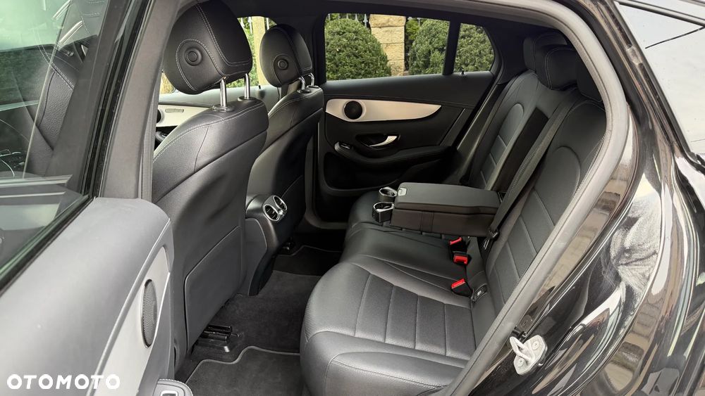 Mercedes-Benz GLC 250 4-Matic - 24