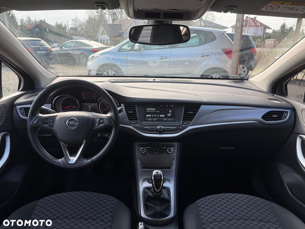 Opel Astra 1.4 T Enjoy - 17