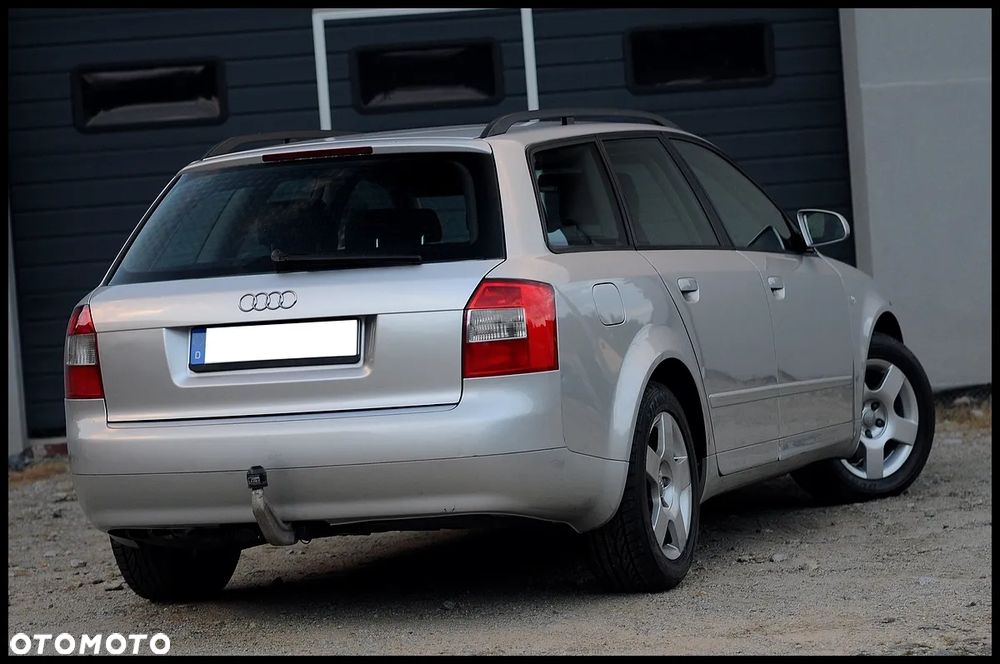 Audi A4 Avant - 16