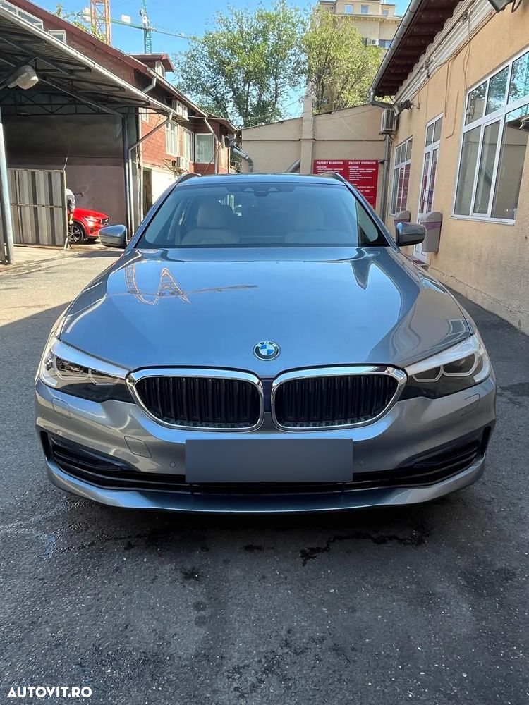 BMW Seria 5 530d xDrive AT - 8