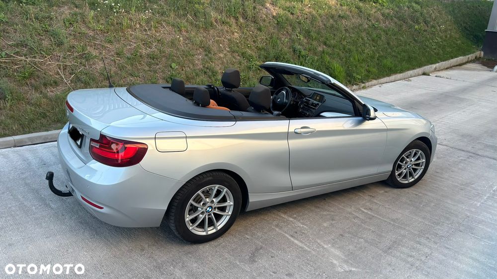 BMW Seria 2 218d - 16