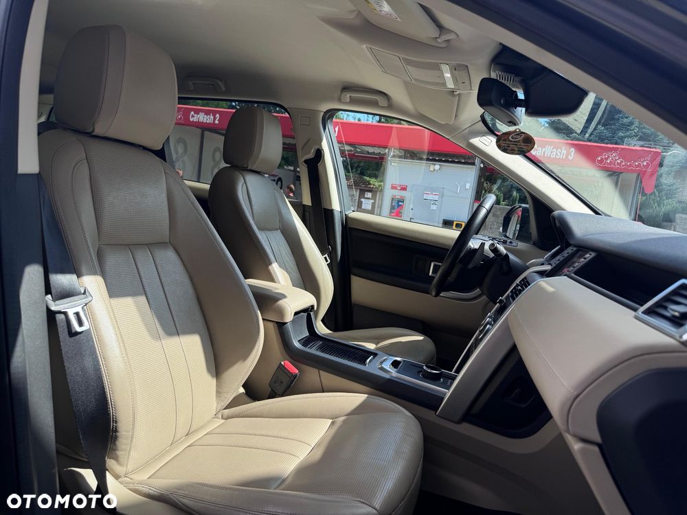 Land Rover Discovery Sport 2.0 TD4 HSE - 25