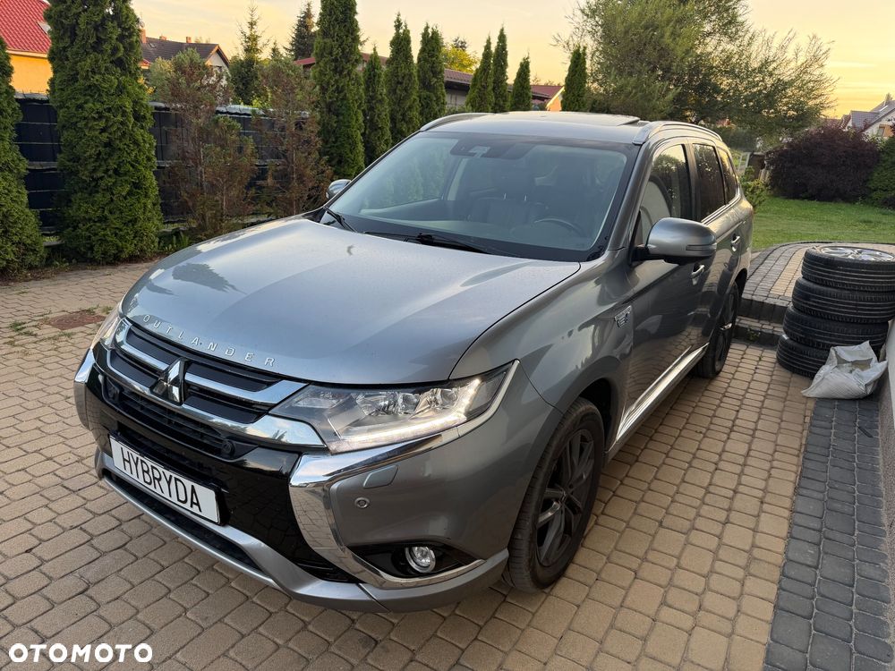 Mitsubishi Outlander Intense + - 1