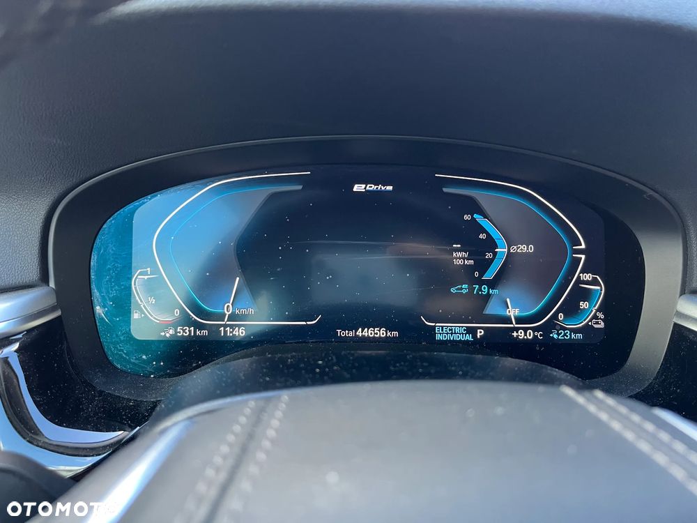 BMW Seria 5 520e - 9