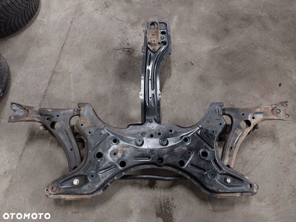 SANKI WÓZEK KOŁYSKA SILNIKA TOYOTA COROLLA VERSO I 01-04r 2.0 D4D - 3