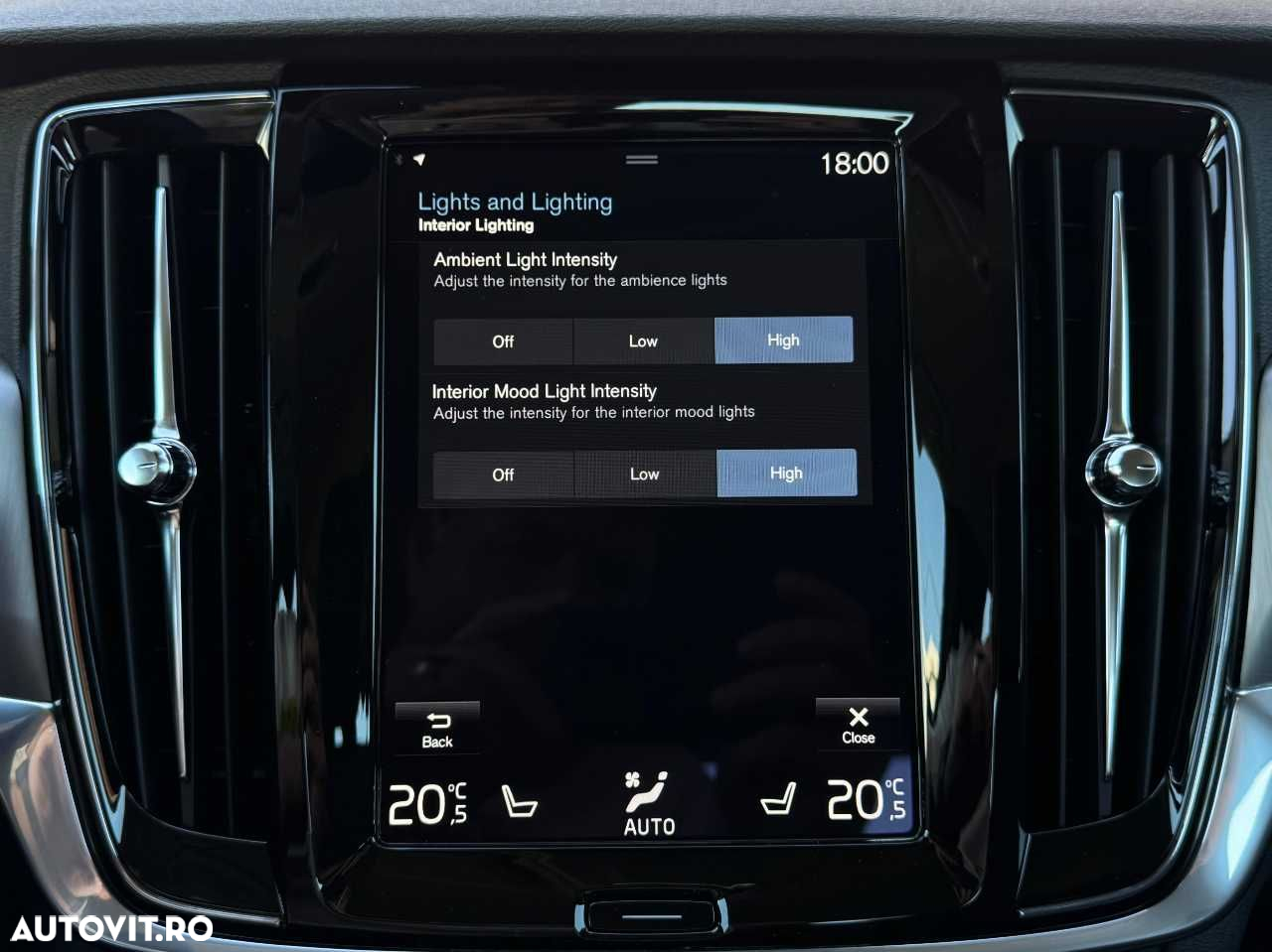 Volvo S90 D3 Momentum - 32
