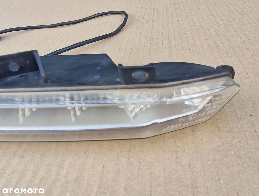 DRL HALOGEN PRAWY DO JAZDY DZIENNEJ MERCEDES E-KLASA E63 AMG W212 ORYGINAŁ - 2