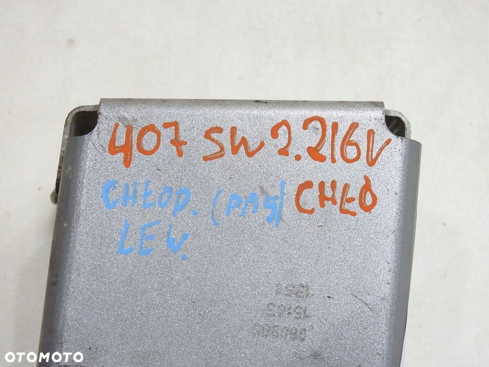 UCHWYT MOCOWANIE PASA PRZEDNIEGO LEWY PEUGEOT 407 - 7