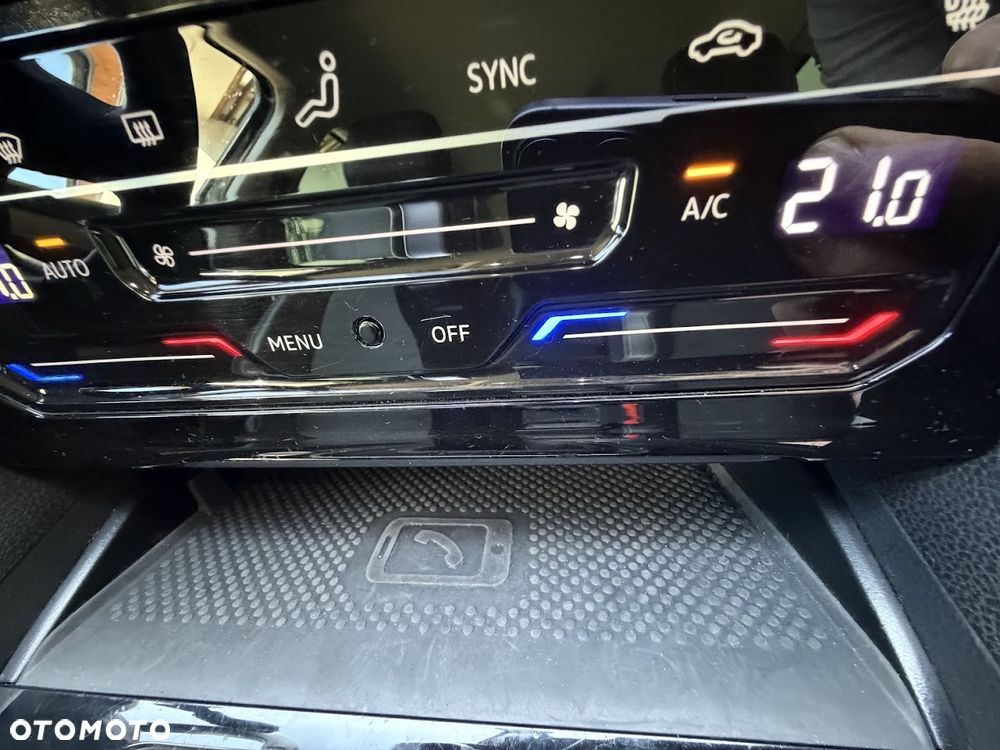 Volkswagen Passat - 20