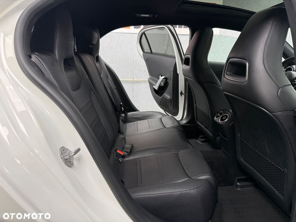 Mercedes-Benz Klasa A 250 7G-DCT - 16