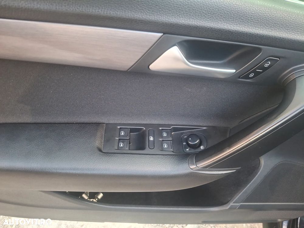Volkswagen Passat 2.0 TDI BlueMotion Technology Comfortline - 8