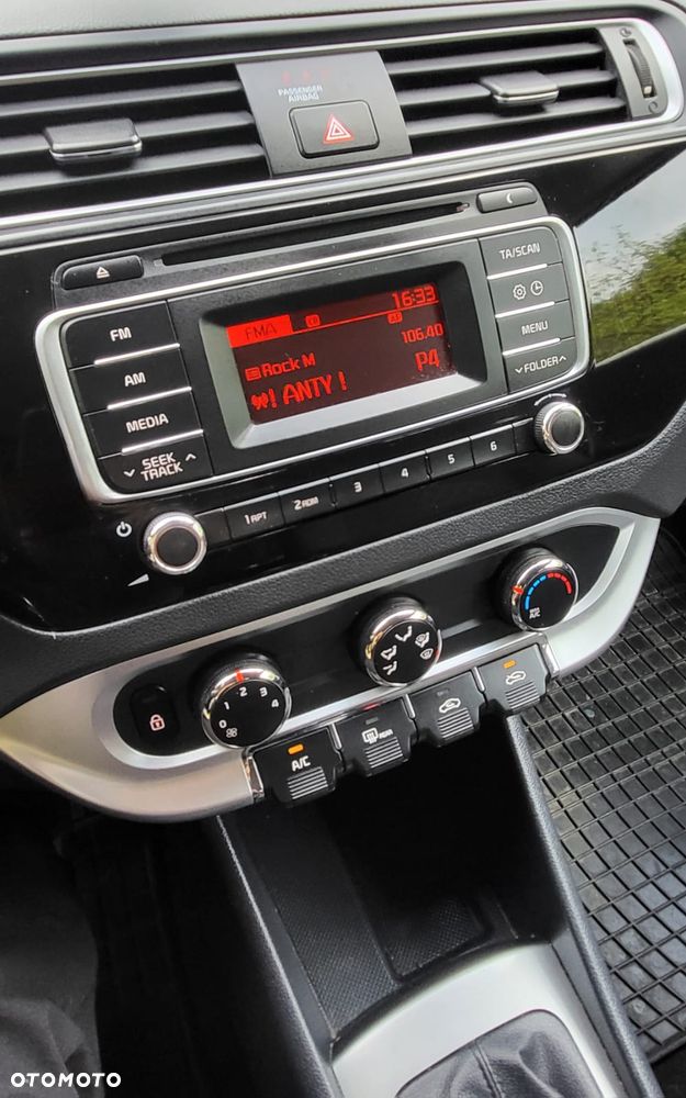 Kia Rio 1.2 M - 6
