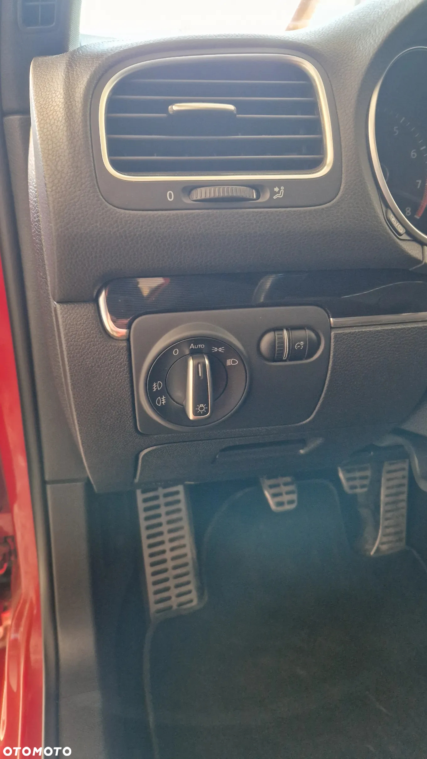Volkswagen Golf 2.0 GTI - 12