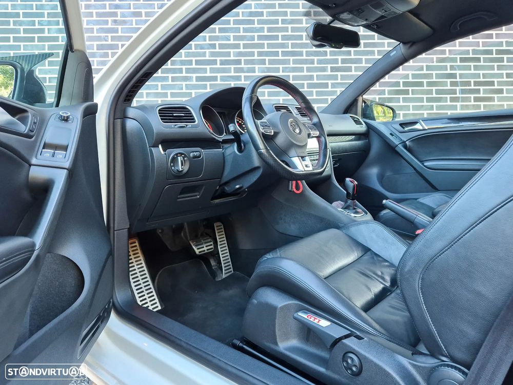 VW Golf 2.0 GTI DSG - 8