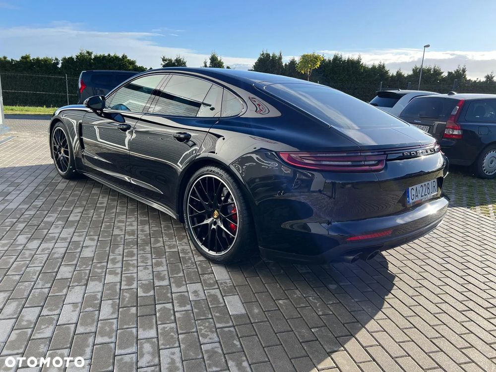 Porsche Panamera Turbo Executive - 34