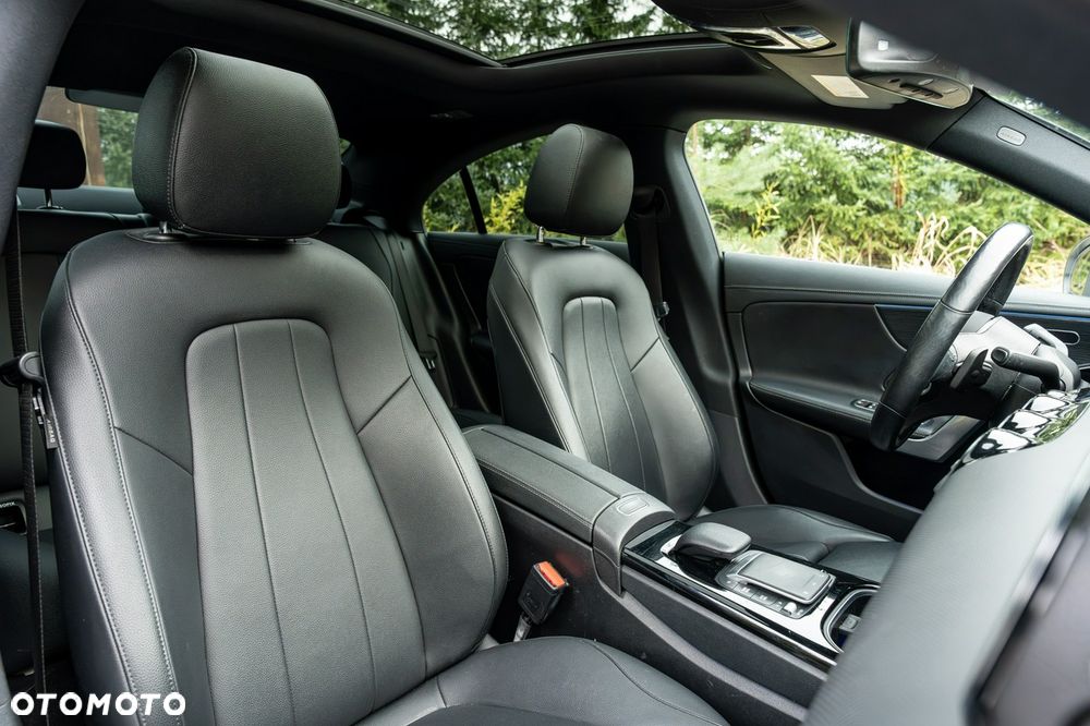 Mercedes-Benz CLA 250 4Matic 7G-DCT - 23