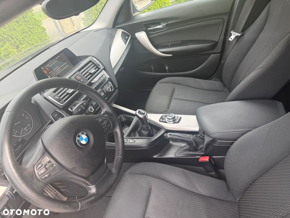 BMW Seria 1 118i Edition Metropolitan - 8