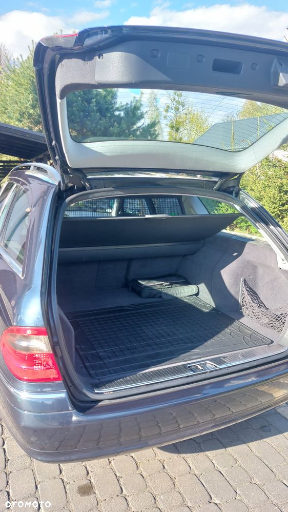 Mercedes-Benz Klasa E 240 Elegance - 6