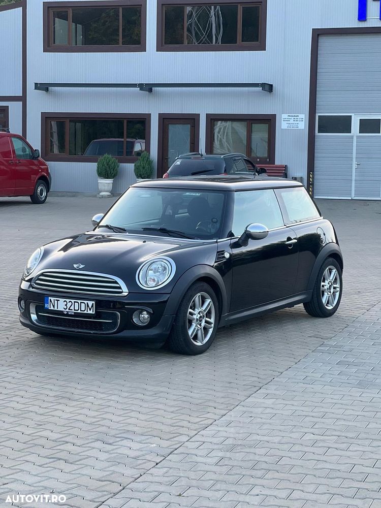 Mini Cooper Standard - 1