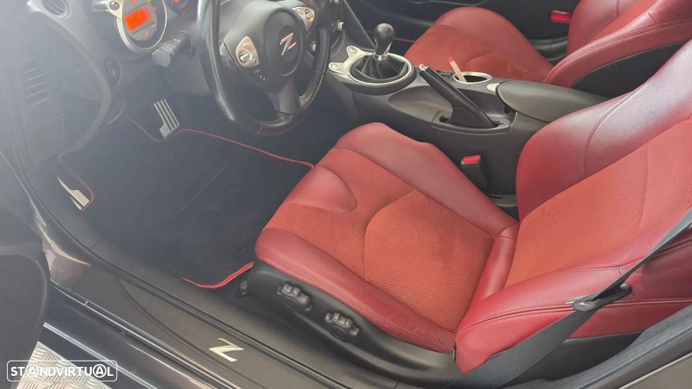 Nissan 370 Z Black Edition - 41