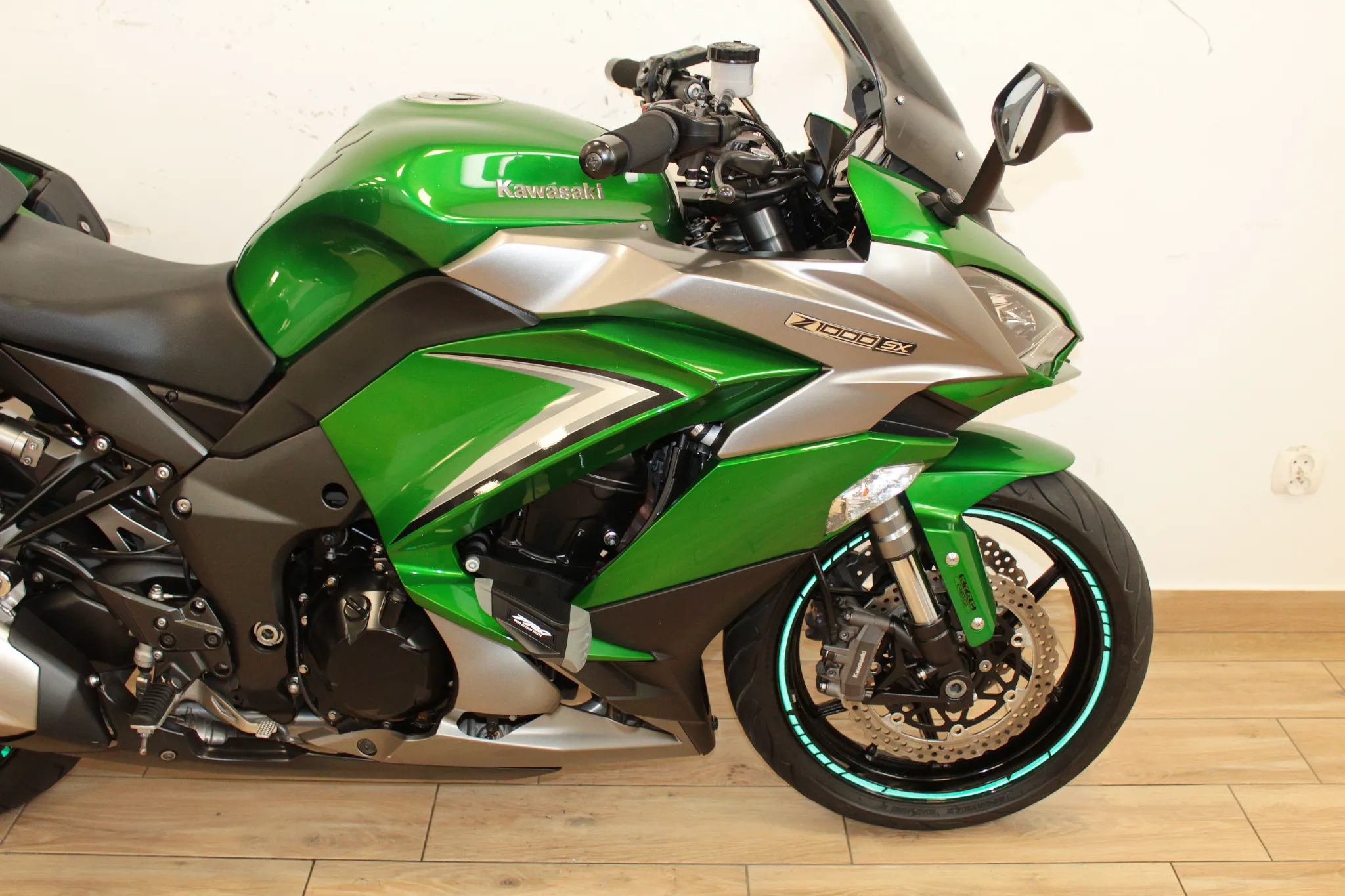 Kawasaki Ninja 1000 SX - 3