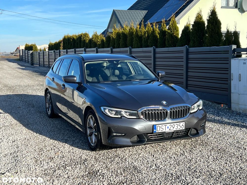 BMW Seria 3 320d Sport Line Shadow - 4