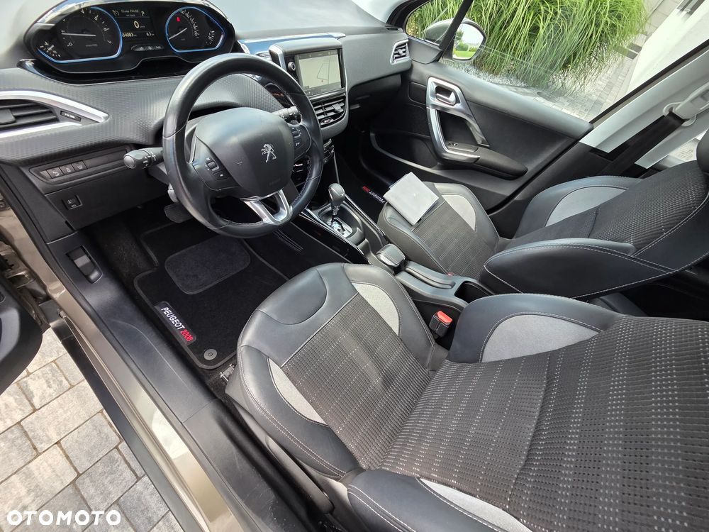 Peugeot 2008 PureTech 110 Stop&Start EAT6 Allure - 13