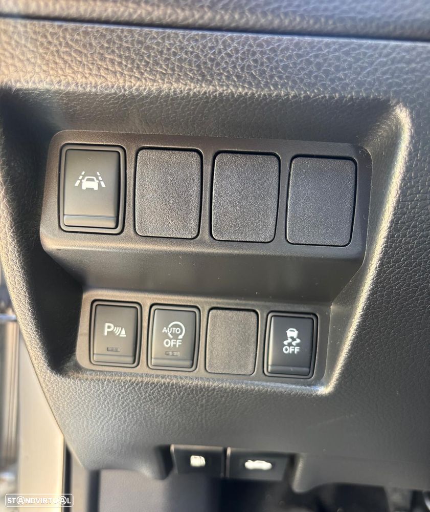 Nissan Qashqai 1.6 dCi N-Connecta RS+PS - 18