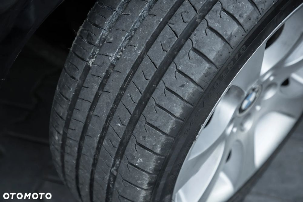 BMW Seria 5 525d xDrive Touring - 33