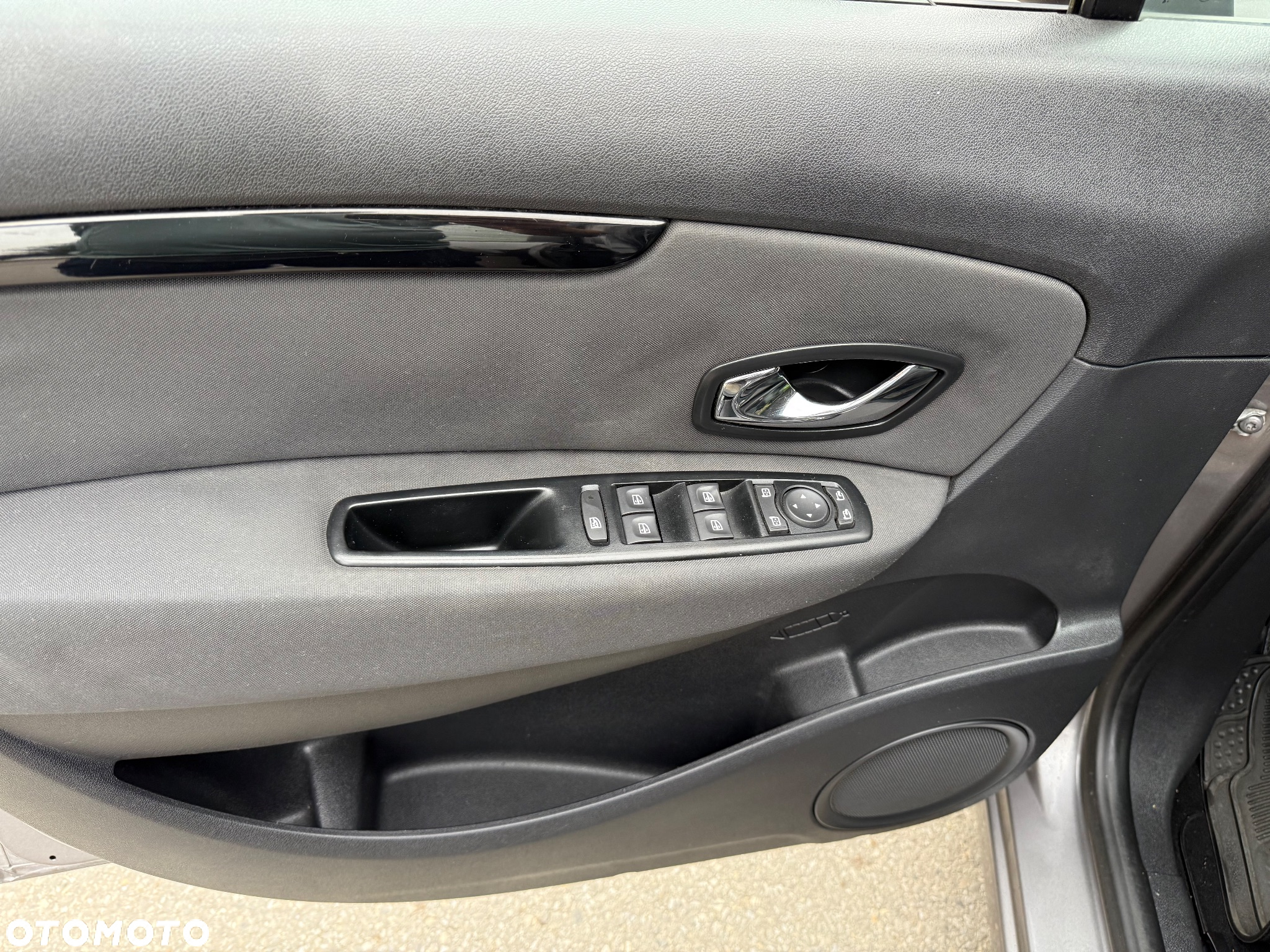 Renault Grand Scenic ENERGY dCi 130 BOSE EDITION - 28
