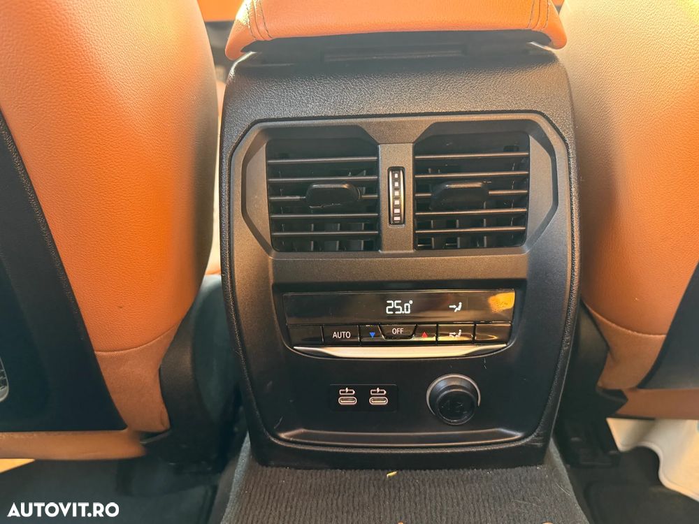 BMW Seria 3 318d Aut. Luxury Line - 16