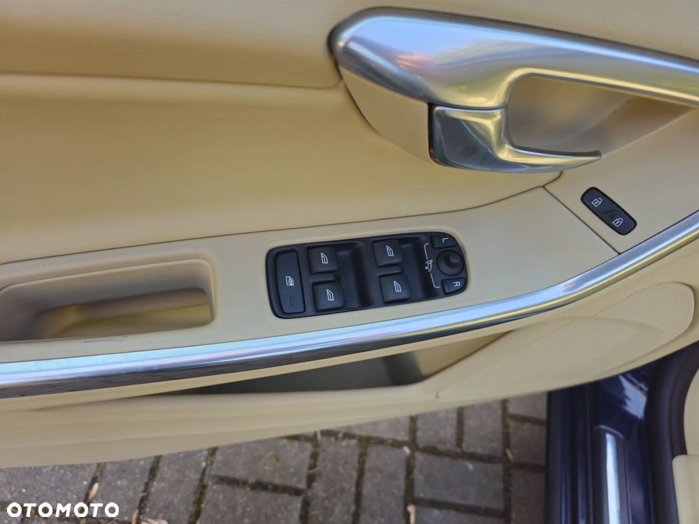 Volvo S60 D3 Drive-E Summum - 14