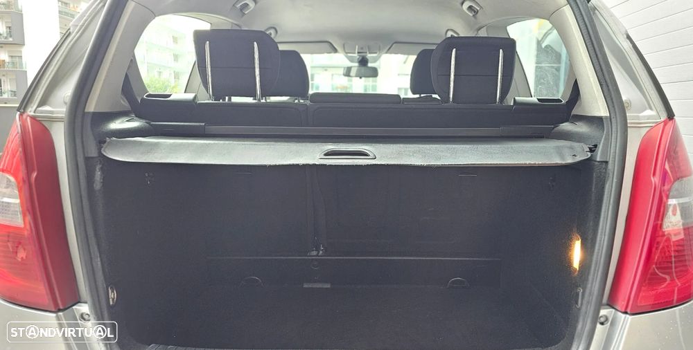 Mercedes-Benz A 160 CDi Avantgarde BlueEfficiency - 12