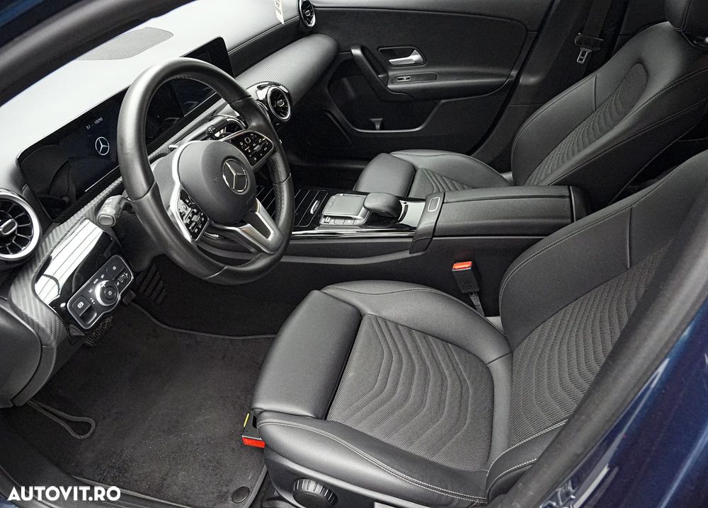 Mercedes-Benz A 200 d Sedan 8G-DCT Edition 2021 - 12