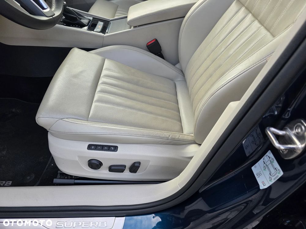 Skoda Superb 2.0 TSI 4x4 L&K DSG - 20