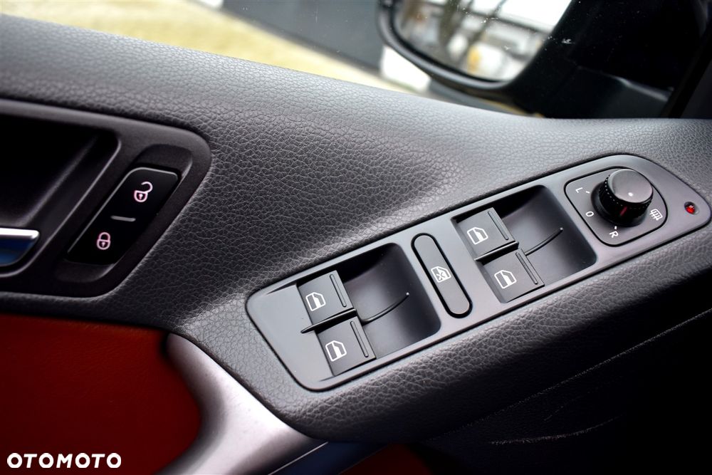 Volkswagen Tiguan 2.0 TDI DPF 4Motion Sport & Style - 25