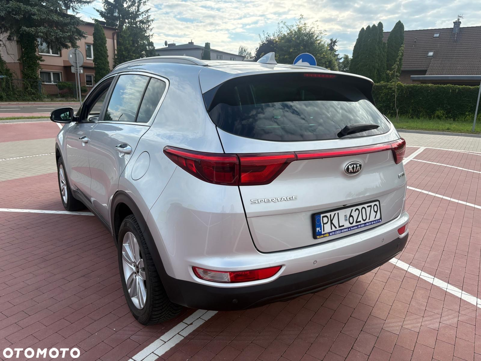 Kia Sportage 1.6 GDI 2WD Black Edition - 6