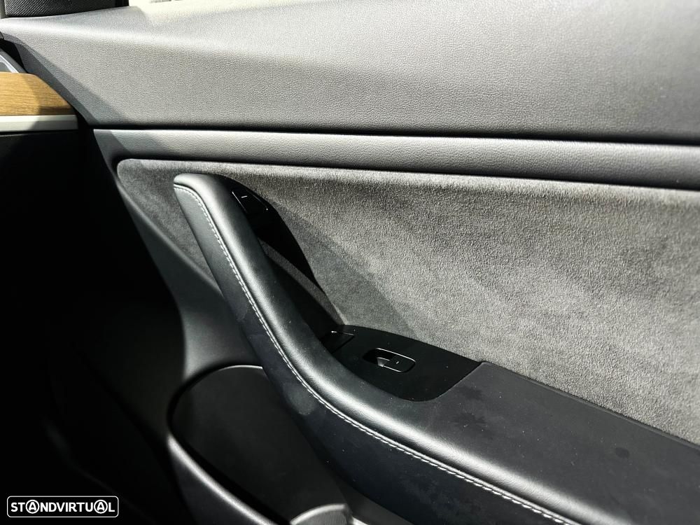 Tesla Model 3 Performance Dual Motor AWD - 30